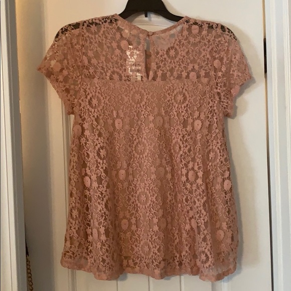 Lace top - Picture 2 of 2